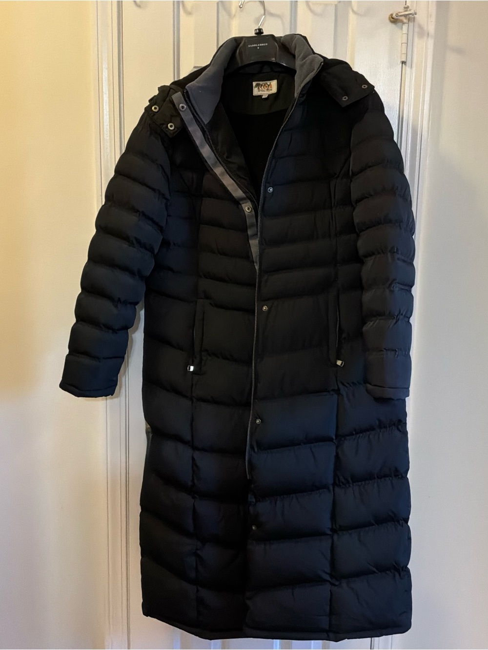 Long Black Quilted Puffer Coat with Hood - Unbranded